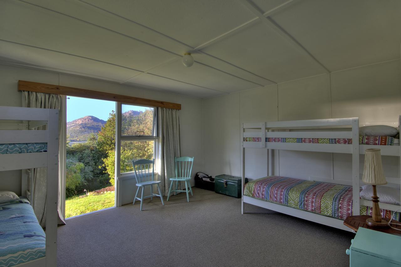 Вилла Freycinet Beachfront Retreat Коулс-Бей Экстерьер фото