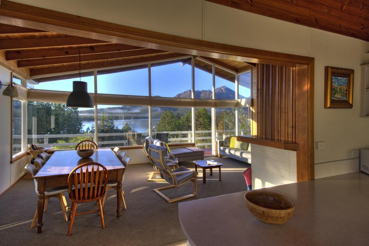 Вилла Freycinet Beachfront Retreat Коулс-Бей Экстерьер фото